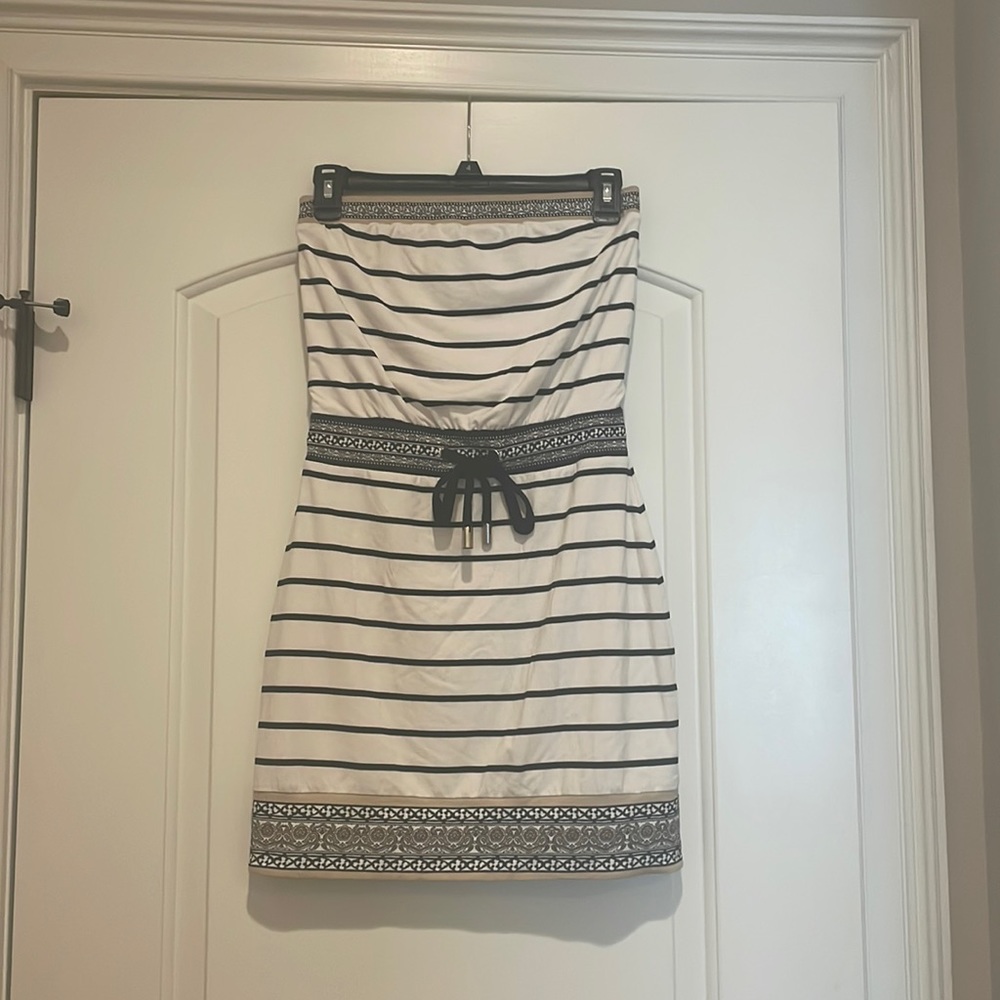 Strapless White House Black Market Dress